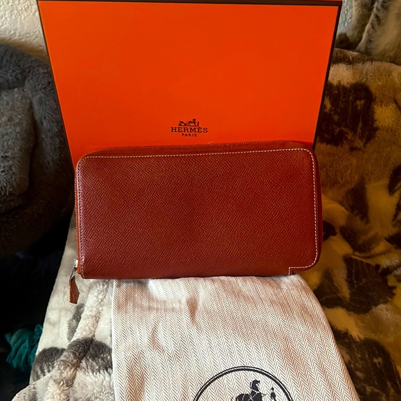 Hermes leather wallet with Hermes pouch beautiful silk lining - Picture 1 of 12